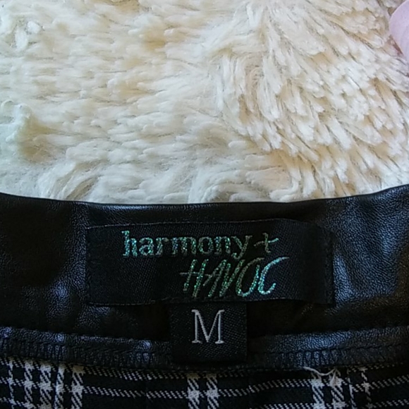 Skirt - Picture 2 of 4